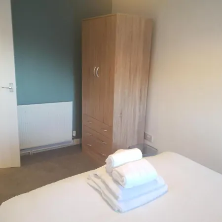 Topzy-Turvy - 1 Bedroom Apartment Swansea Exterior photo
