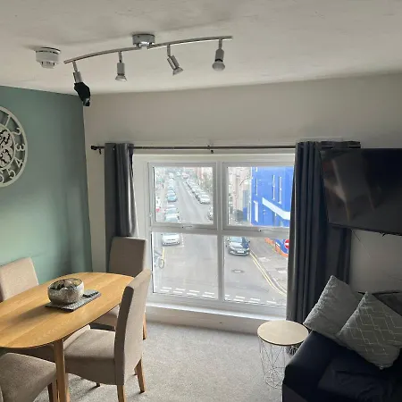 Topzy-Turvy - 1 Bedroom Apartment Swansea Exterior photo